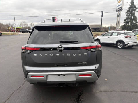 2025 Nissan Pathfinder Platinum