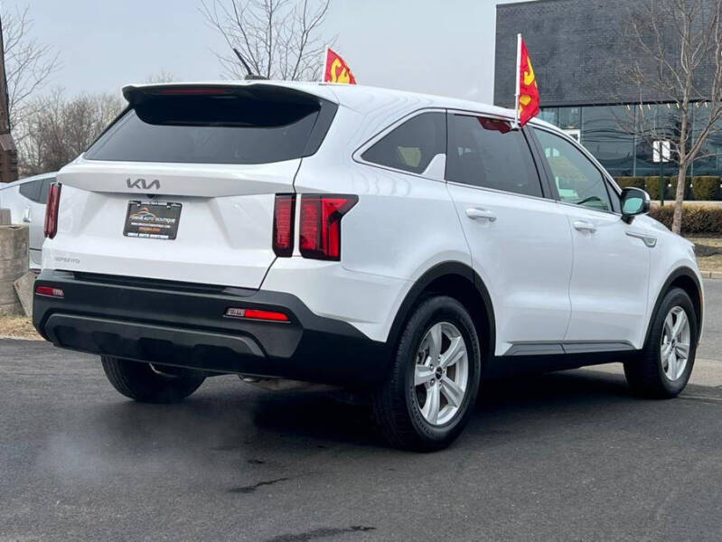 2023 Kia Sorento LX