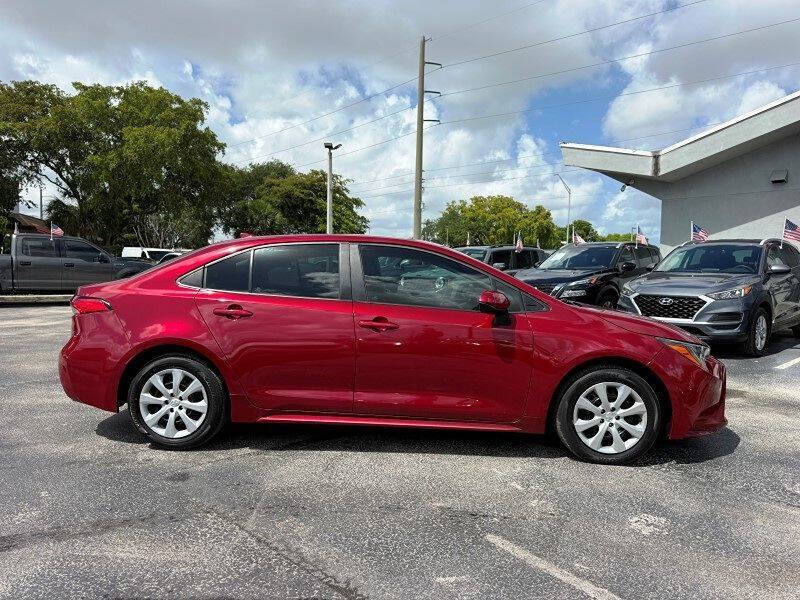 2022 Toyota Corolla LE