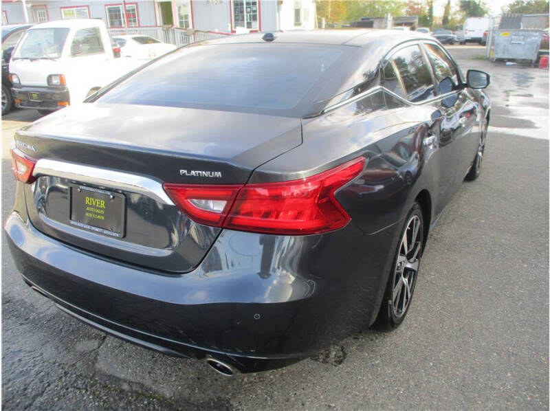 2017 Nissan Maxima Platinum