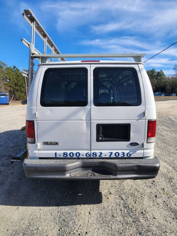 2005 Ford E-250