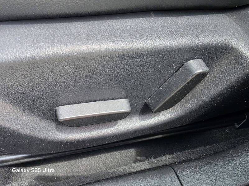 2014 Mazda MAZDA3 s Grand Touring