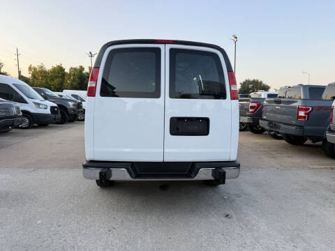 2021 Chevrolet Express 2500