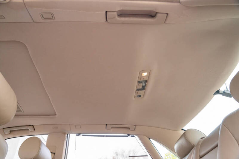 2001 Audi A8 L quattro