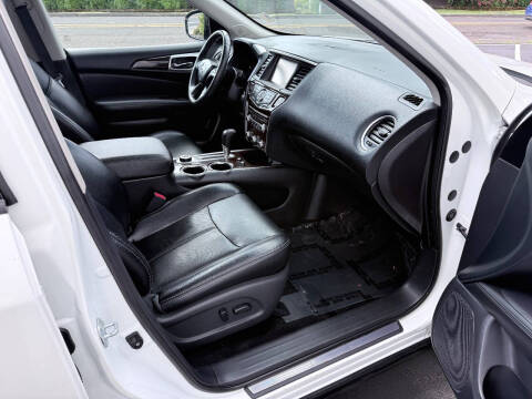 2015 Nissan Pathfinder Platinum