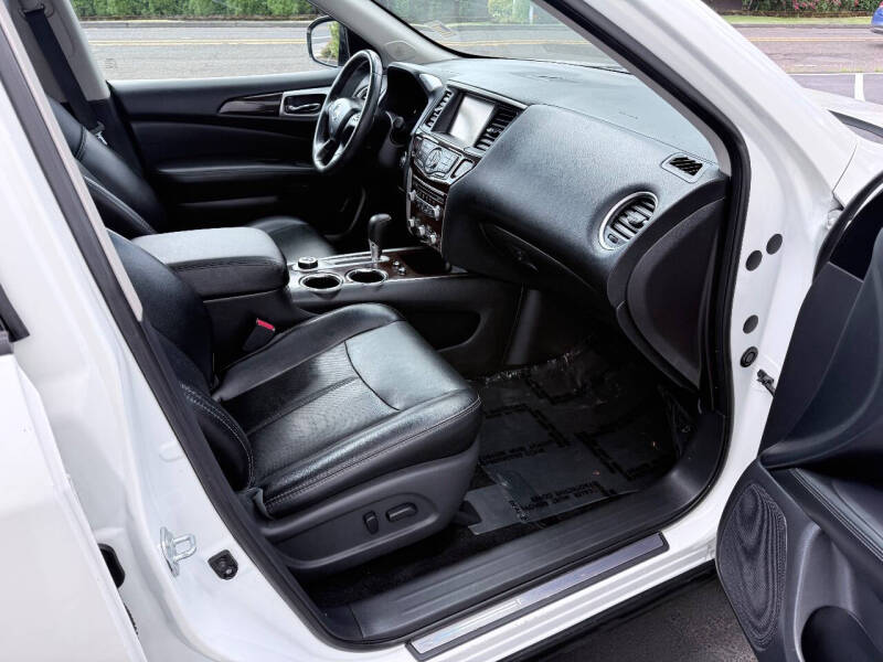2015 Nissan Pathfinder Platinum