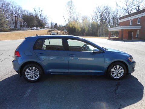 2016 Volkswagen Golf TSI S