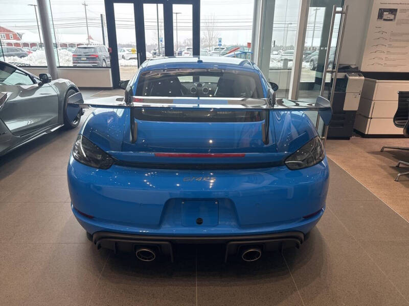 2025 Porsche 718 Cayman GT4 RS
