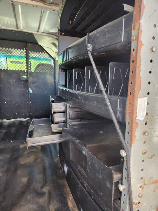 2005 Ford E-Series E-250