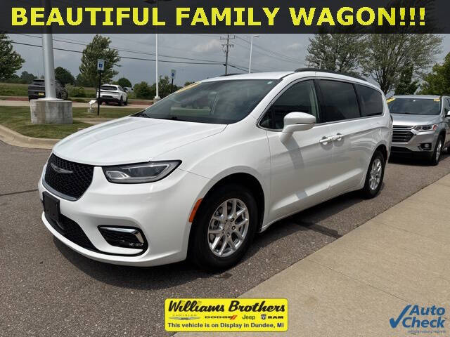 2022 Chrysler Pacifica Touring L