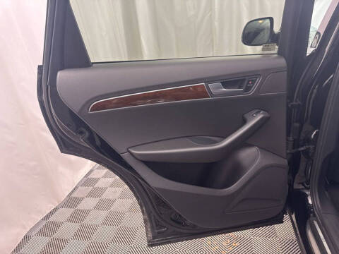 2012 Audi Q5 2.0T quattro Premium Plus