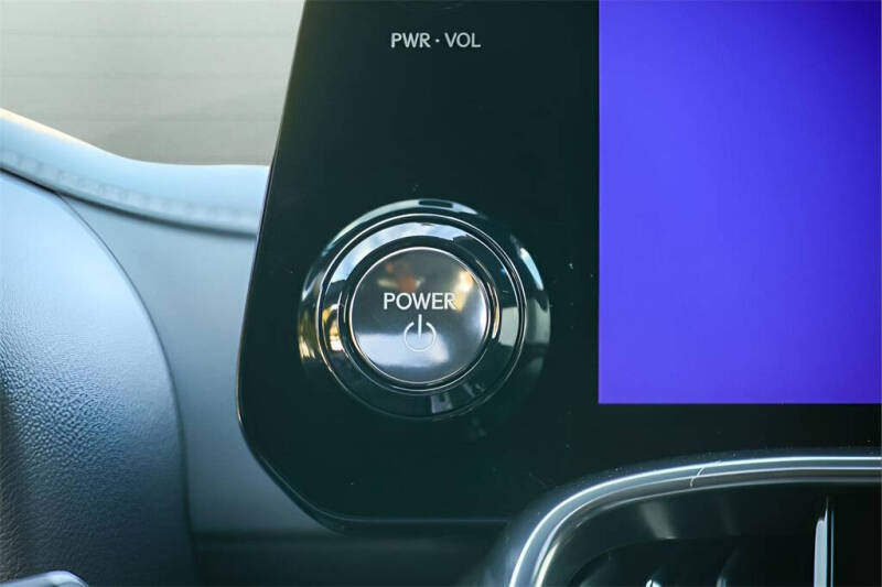 2025 Lexus LX 700h F SPORT Handling