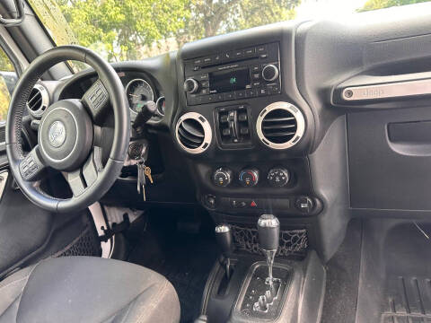 2017 Jeep Wrangler Unlimited Sport S