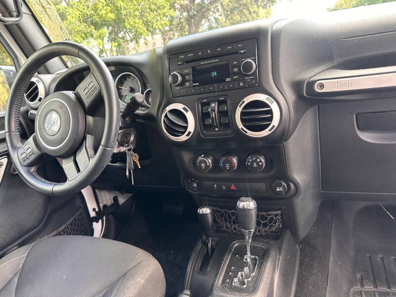 2017 Jeep Wrangler Unlimited Sport S