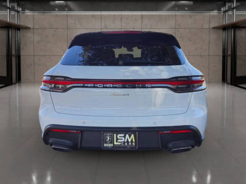 2022 Porsche Macan