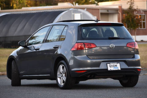 2017 Volkswagen Golf TSI SE