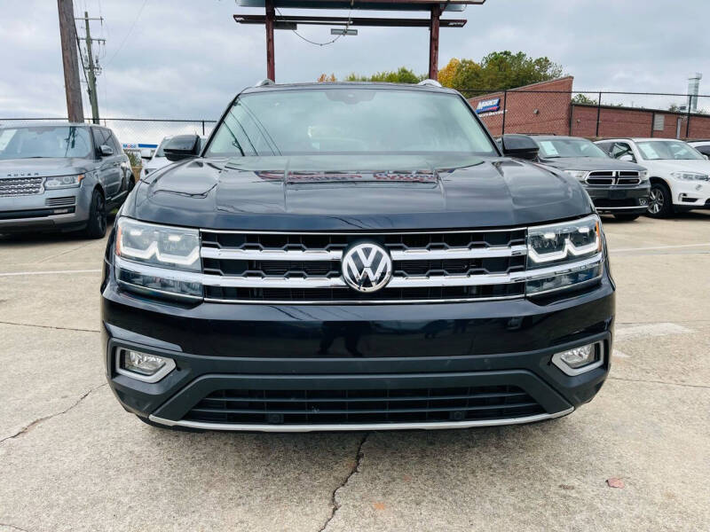 2018 Volkswagen Atlas SEL photo 3