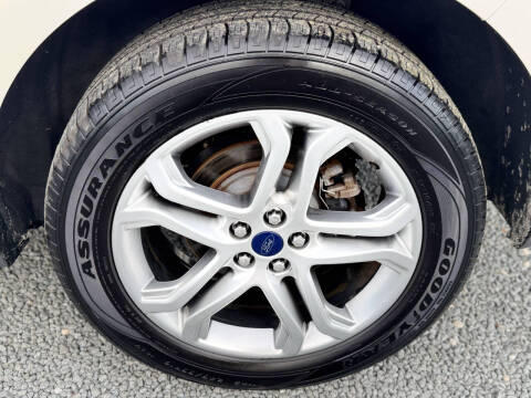 2017 Ford Edge Titanium