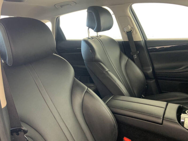 2023 Genesis G80