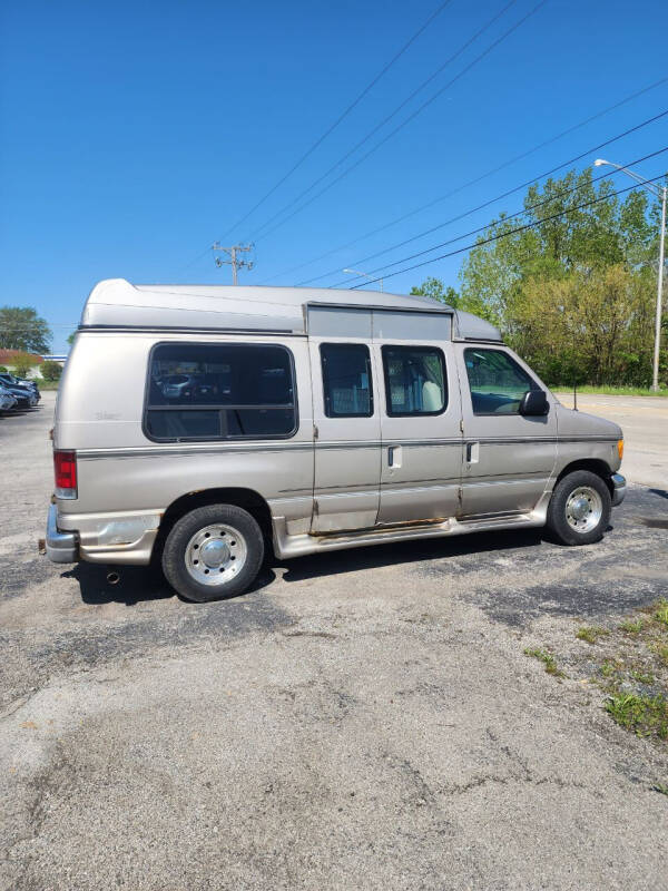2002 Ford E-Series for sale at Chicago Auto Exchange in South Chicago Heights IL
