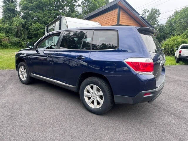2012 Toyota Highlander SE