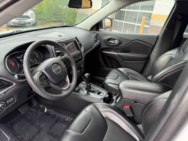 2020 Jeep Cherokee Latitude Plus