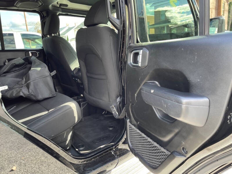 2022 Jeep Gladiator Altitude