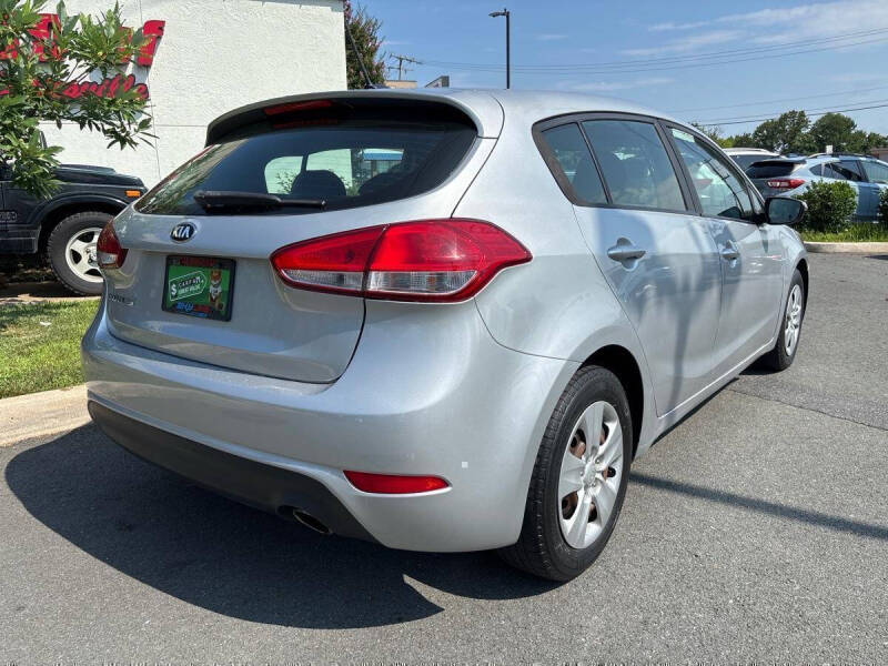2017 Kia Forte5 LX