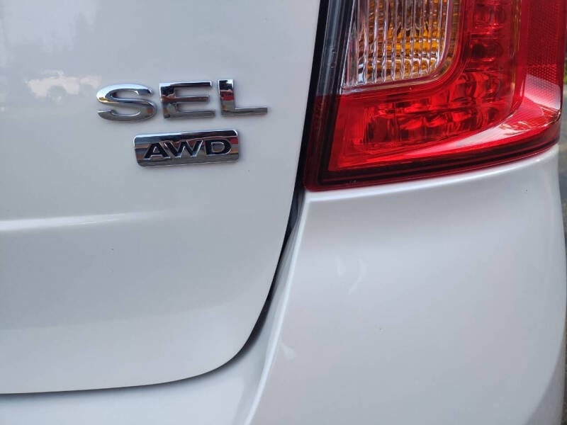 2013 Ford Edge SEL photo 4