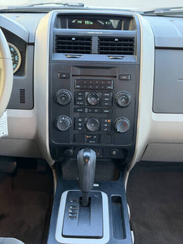 2011 Ford Escape XLS