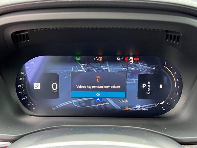 2026 Volvo XC60 B5 Ultra Black Edition