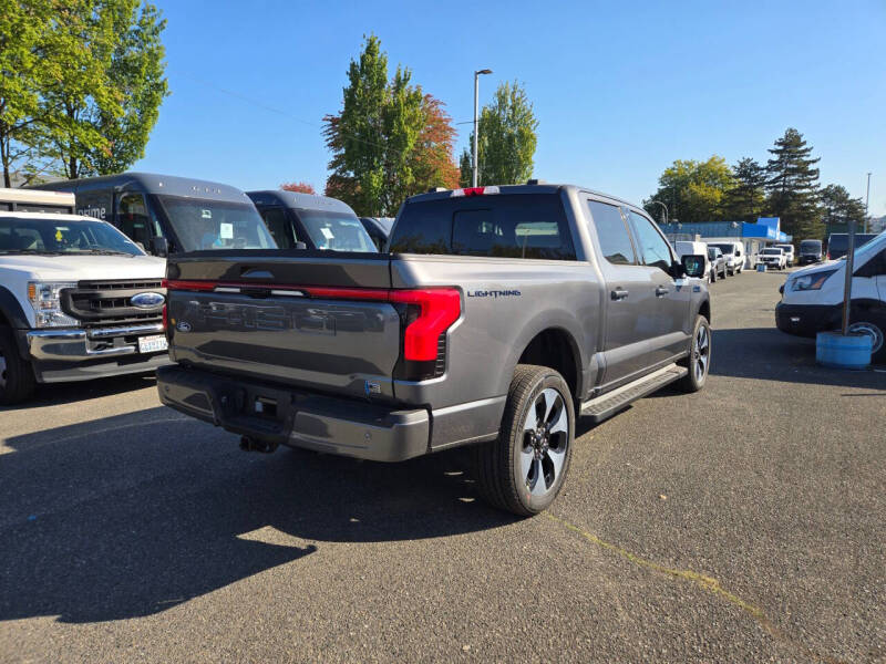 2025 Ford F-150 Lightning Platinum