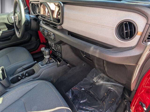 2024 Jeep Gladiator NightHawk