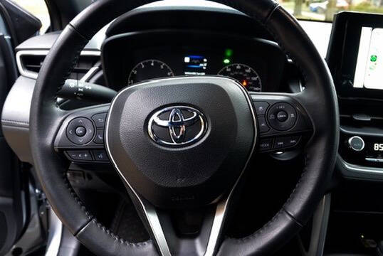 2023 Toyota Corolla Cross Hybrid SE