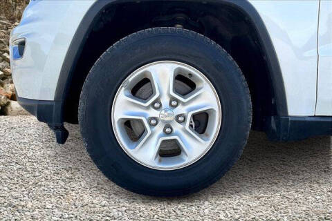 2017 Jeep Grand Cherokee Laredo E