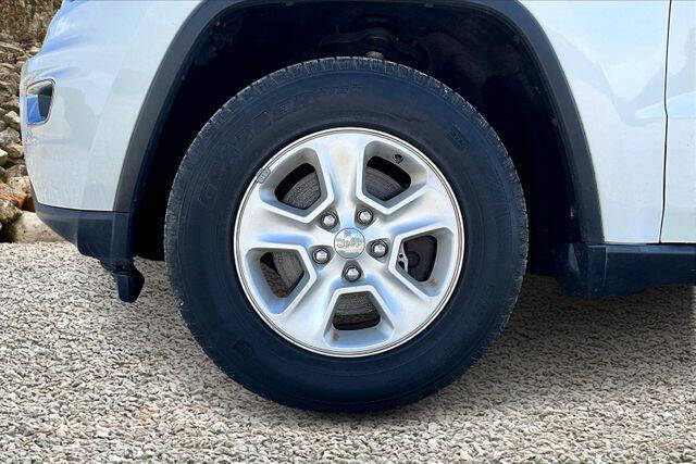 2017 Jeep Grand Cherokee Laredo E