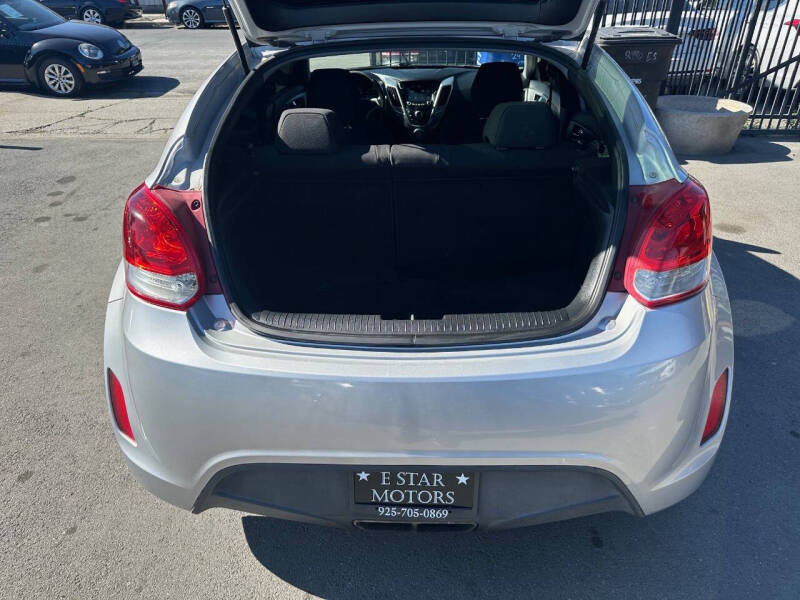 2017 Hyundai Veloster Value Edition