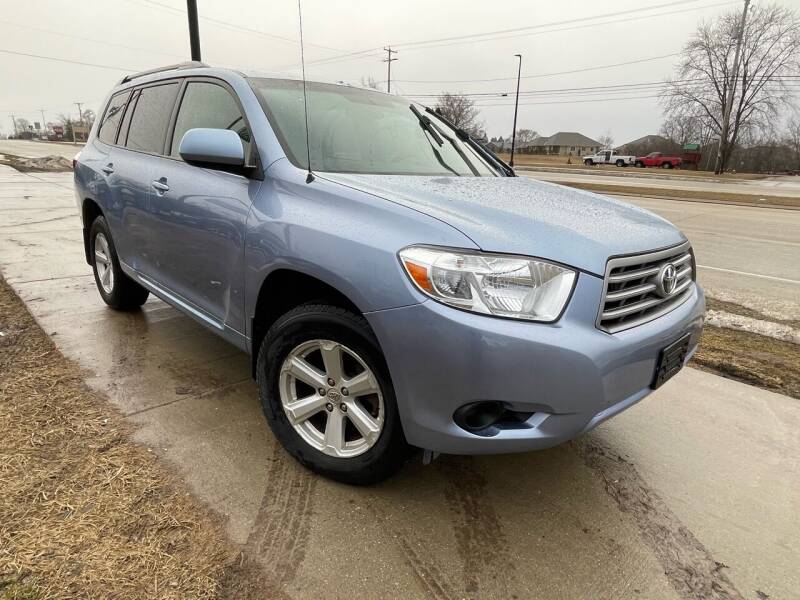 2008 Toyota Highlander for sale at Wyss Auto in Oak Creek WI