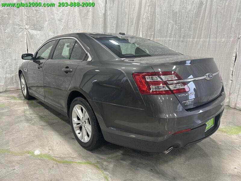 2015 Ford Taurus SEL