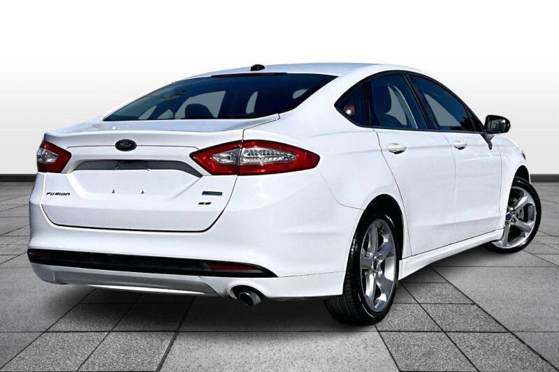 2015 Ford Fusion SE