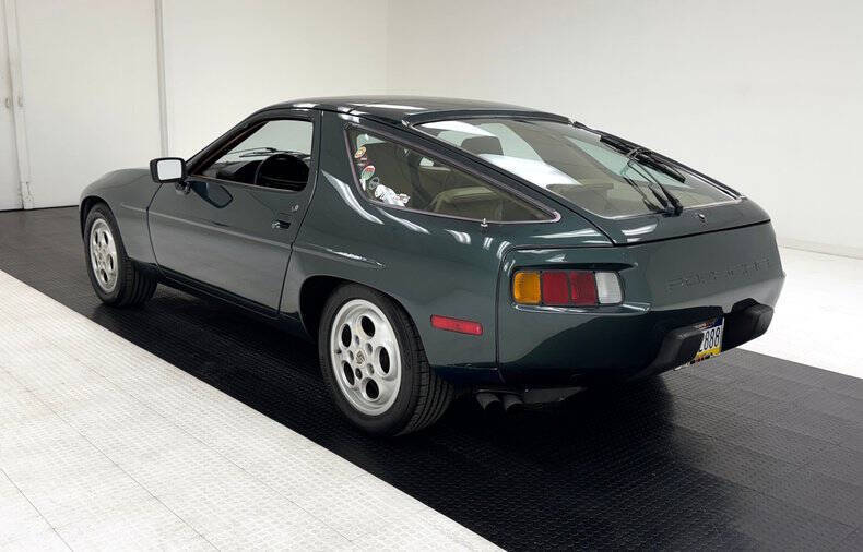 1982 Porsche 928