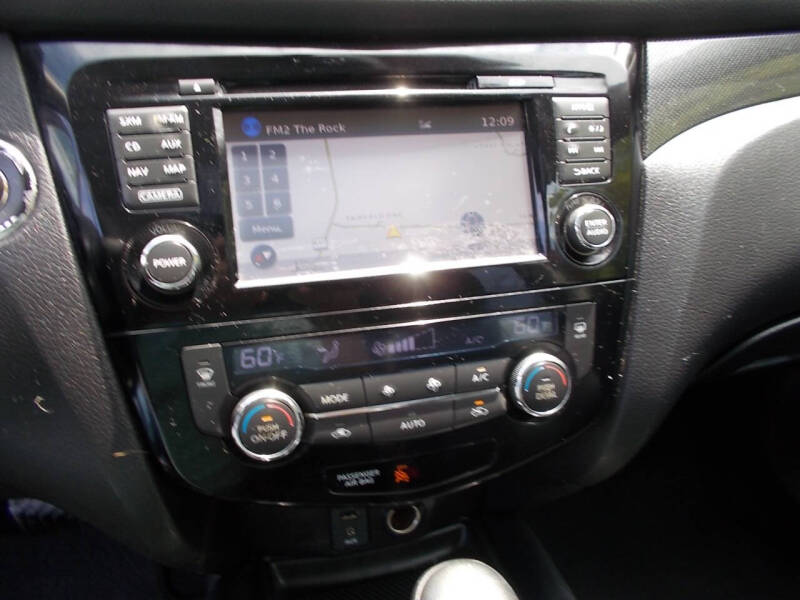 2016 Nissan Rogue SL