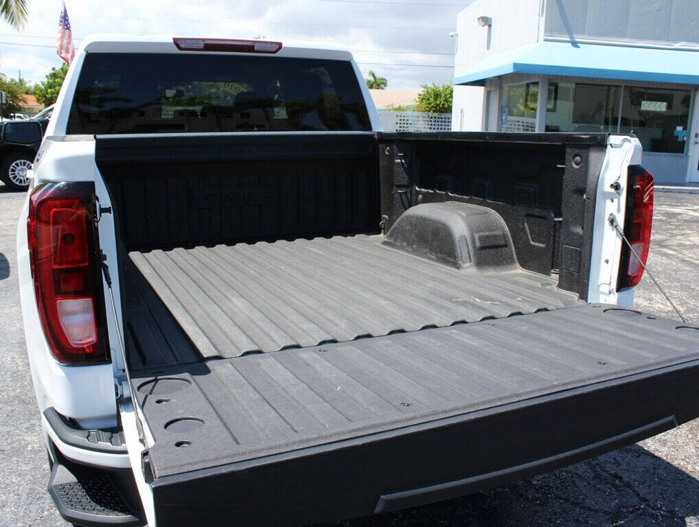 2020 GMC Sierra Pickup - $38,995