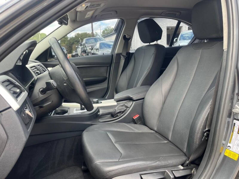 2014 BMW 3 Series 320i