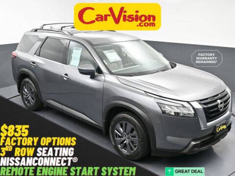 2022 Nissan Pathfinder SV