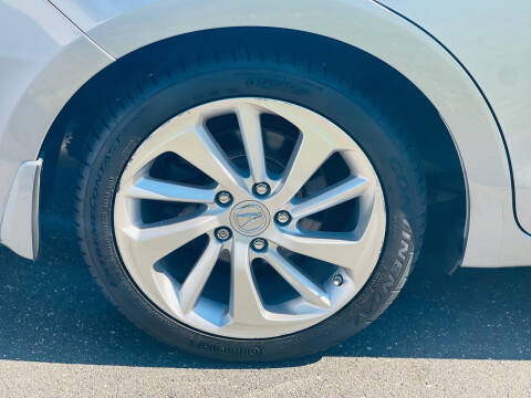 2016 Acura ILX w/Premium