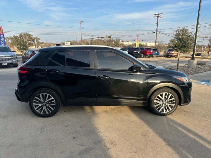 2021 Nissan Kicks SV