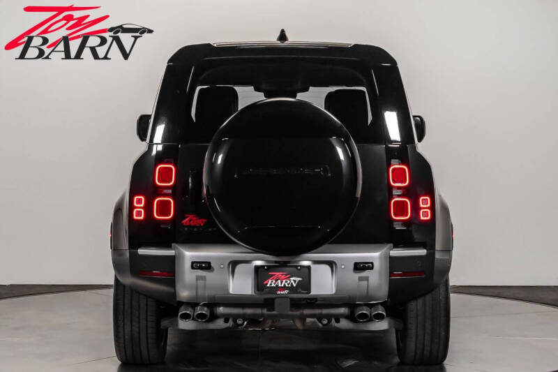 2024 Land Rover Defender 110 V8 P500 SE