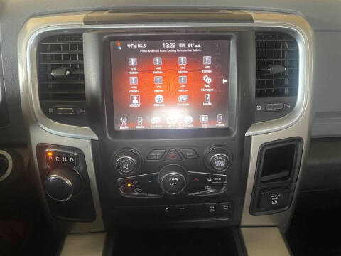 2015 RAM 1500 SLT