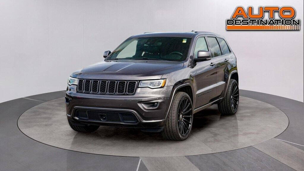 2021 Jeep Grand Cherokee for sale at Auto Destination in Puyallup, WA